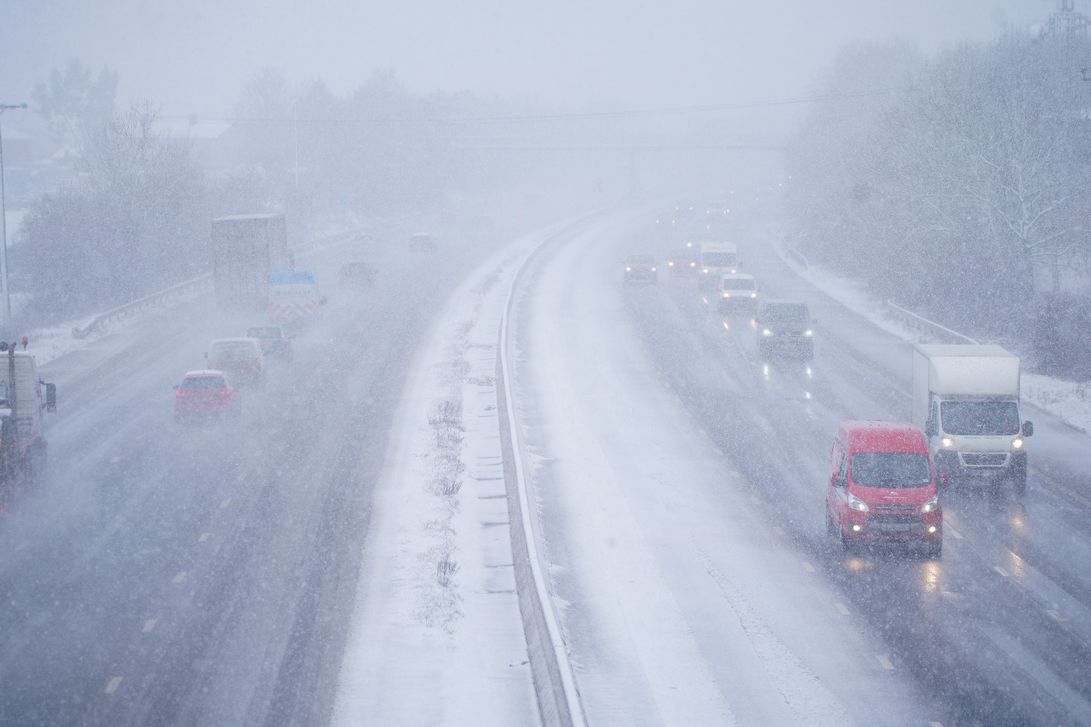 Amber warning for heavy snow and ‘blizzard conditions’ 