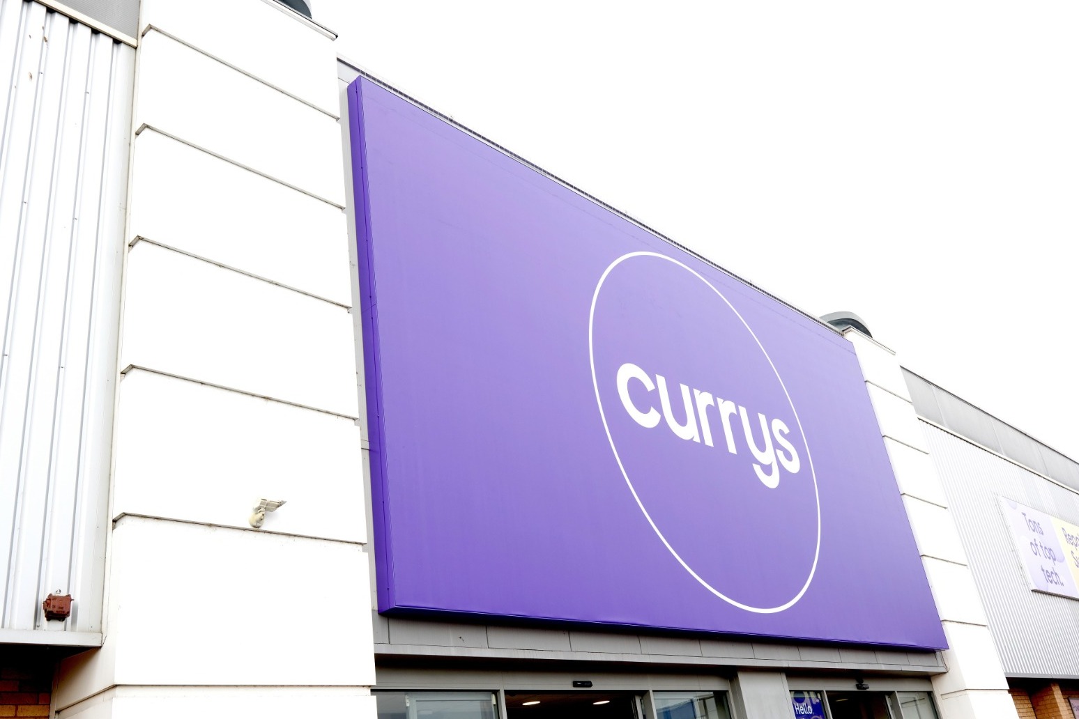 Currys cuts profit outlook again on Nordic woes 