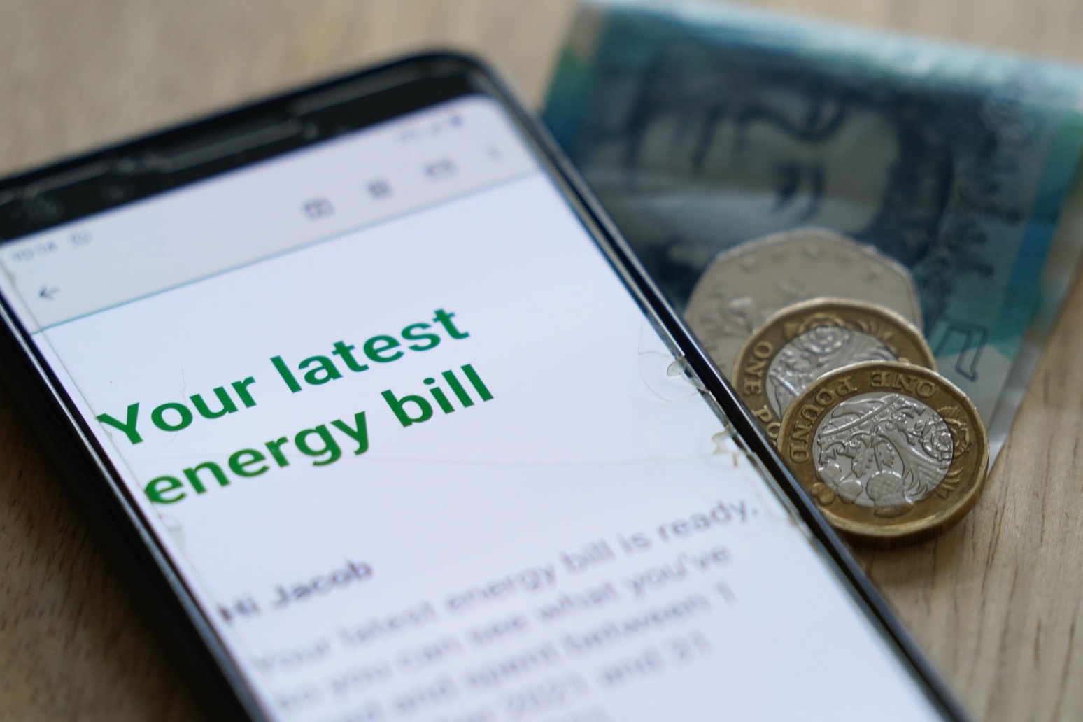 Government to encourage businesses to save energy as it slashes bill support 