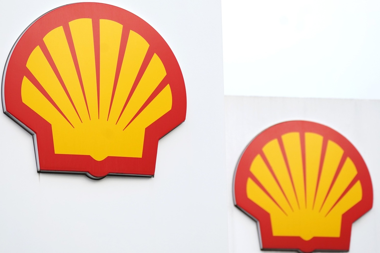 Shell meets expectations as profit slumps by a third 