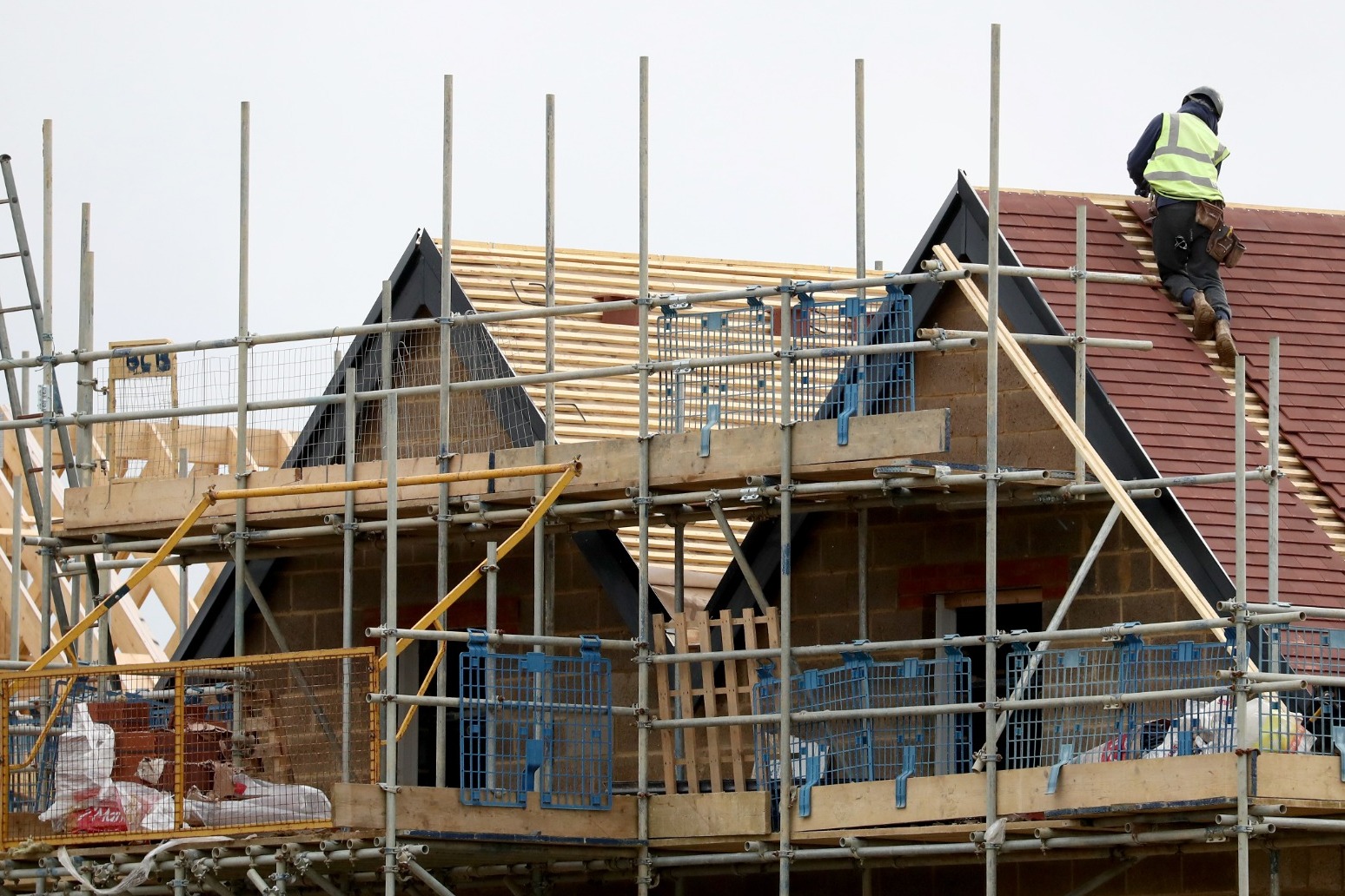 Taylor Wimpey forecasts housebuilding surge in second half of year 