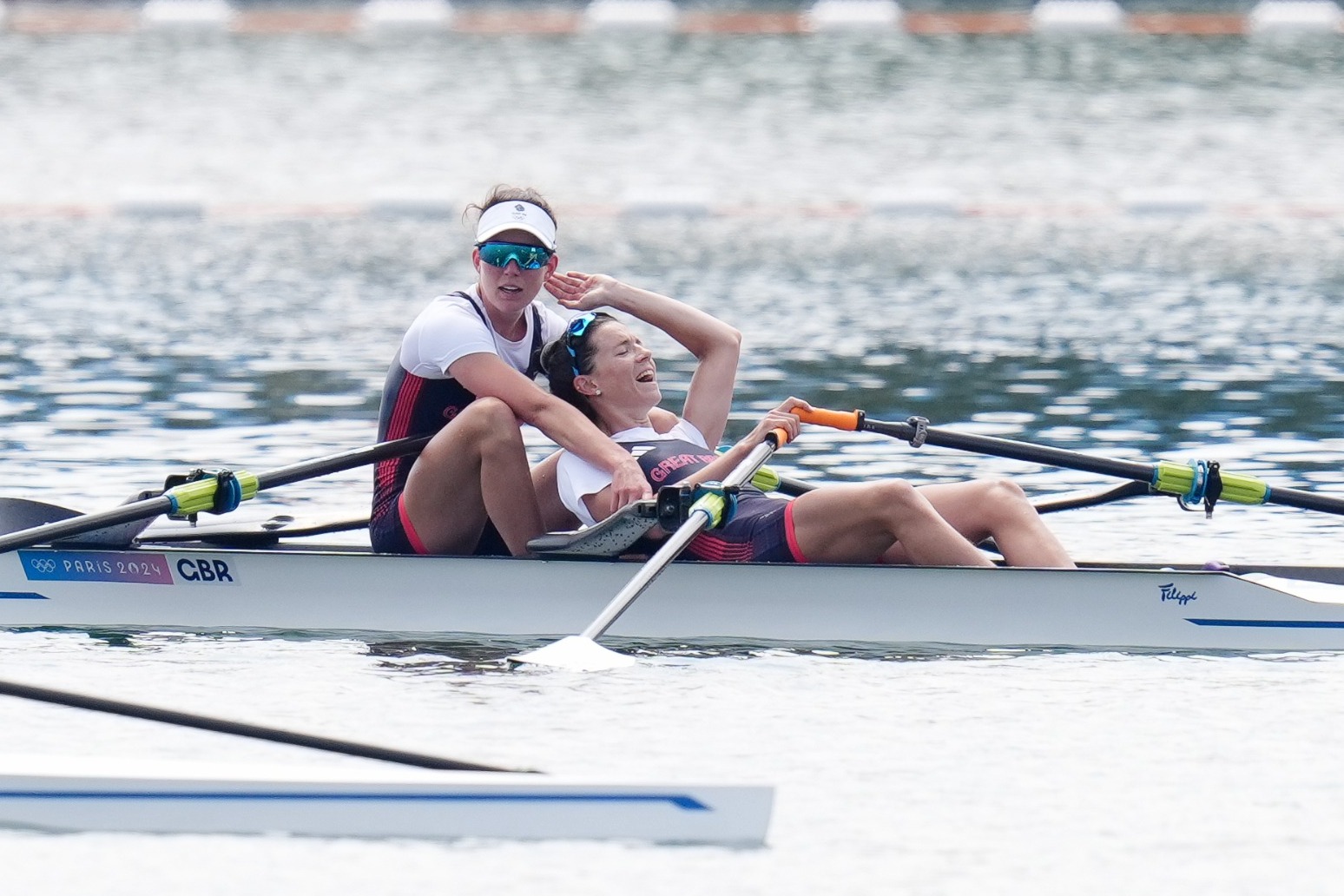 Emily Craig and Imogen Grant power to GB gold in the lightweight double sculls 